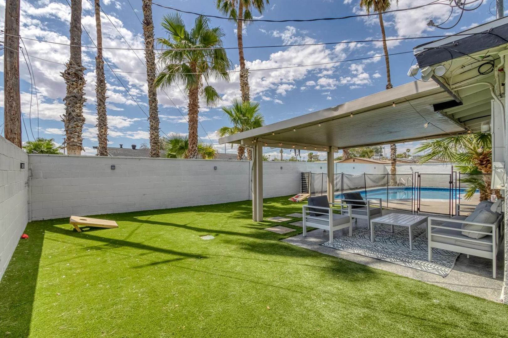 Getaway W Pool In Vegas 10 Mins To Strip Сasa de vacaciones *